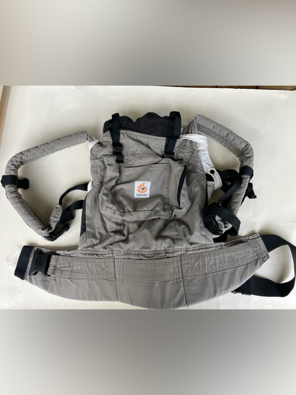Ergobaby Wear Carrier with newborn insert